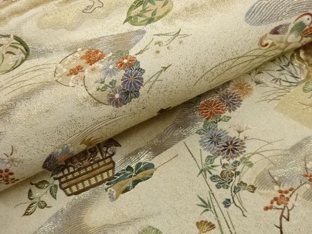  鹿苑寺に七福神・花々・動物模様織出し袋帯